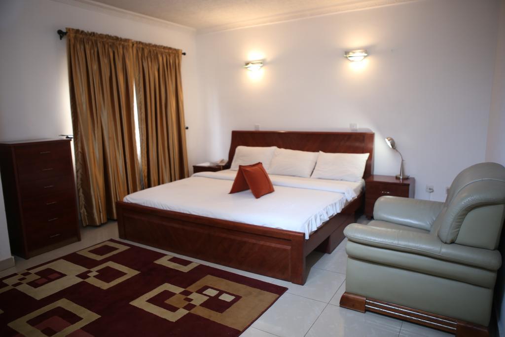 The Habitat Suites International Lagos Buitenkant foto