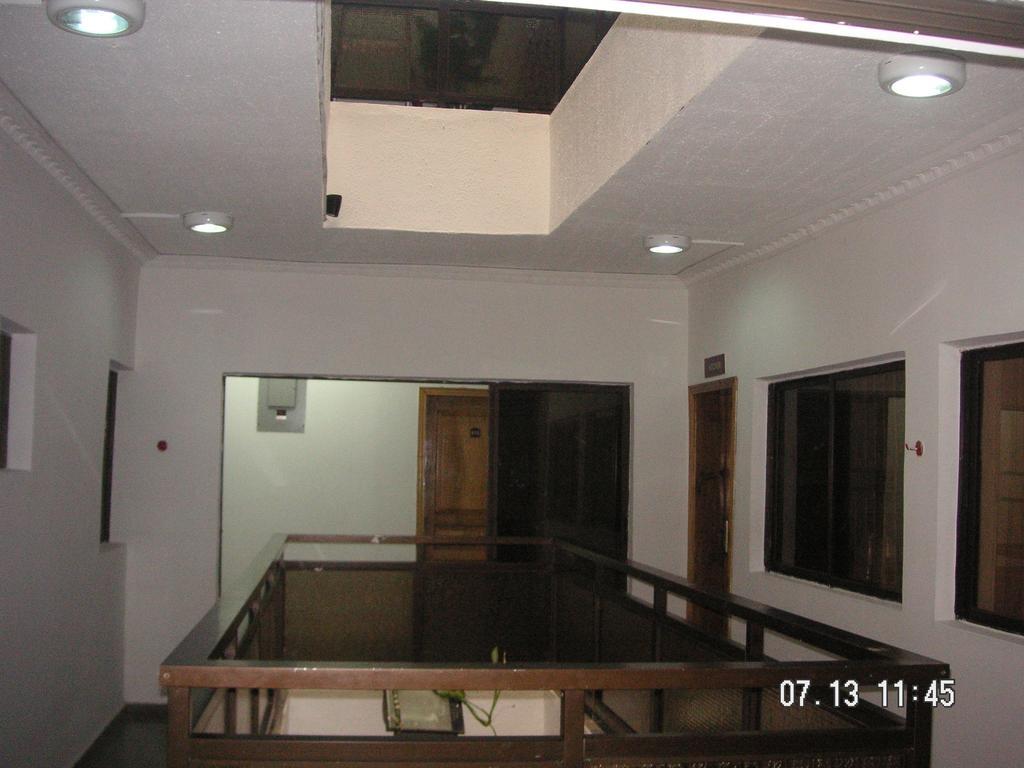 The Habitat Suites International Lagos Buitenkant foto