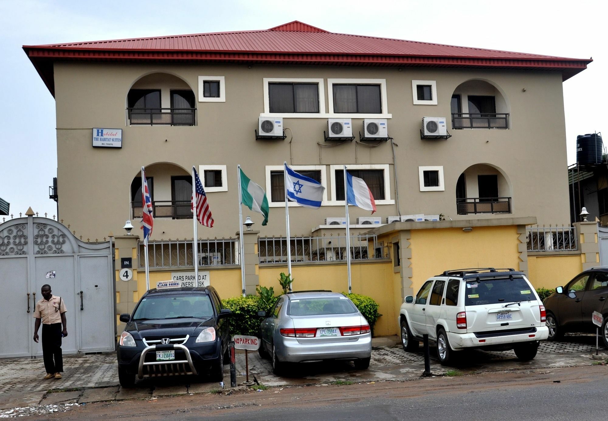The Habitat Suites International Lagos Buitenkant foto