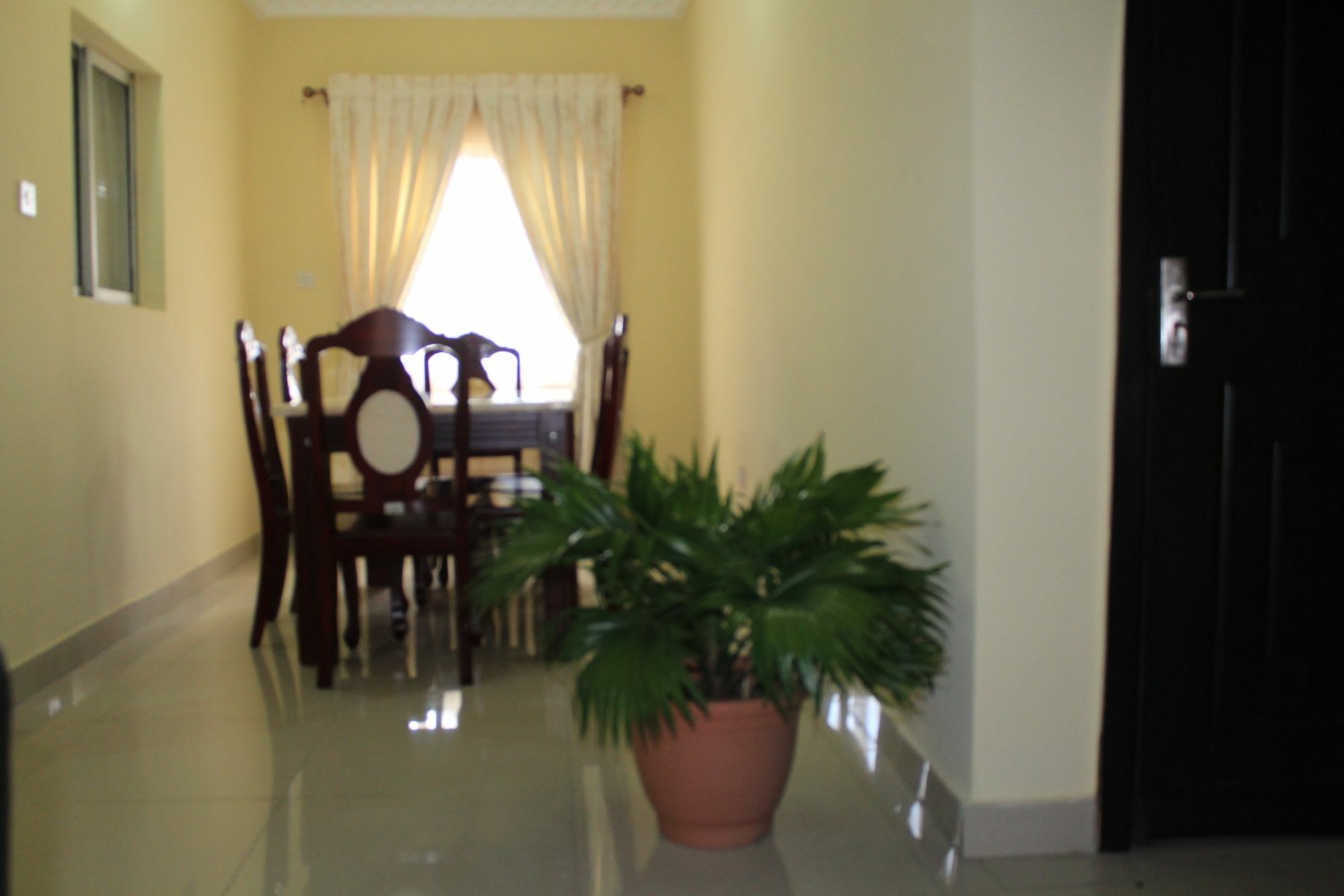 The Habitat Suites International Lagos Buitenkant foto
